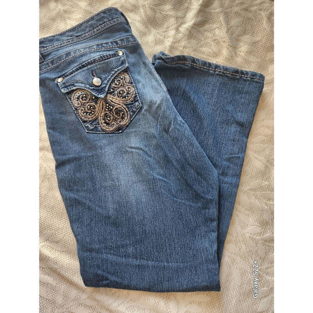 6 Nine West flared jeans,decorative pockets